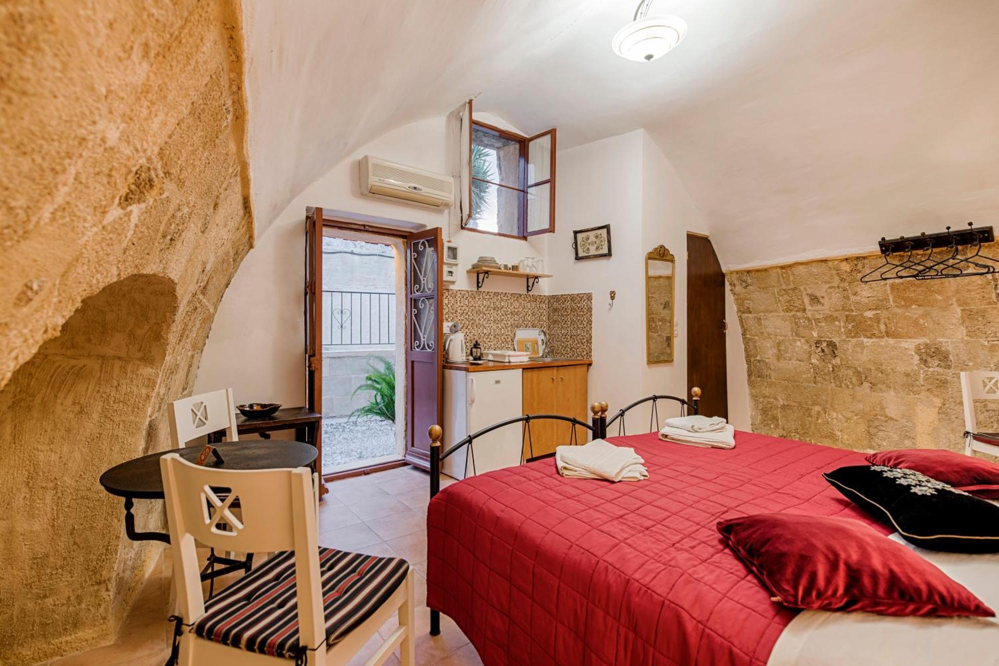 Kristina'S Rooms Rhodes City 외부 사진